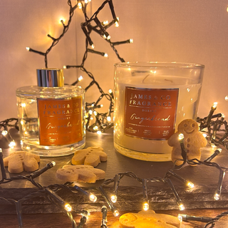 Festive gingerbread candle and diffuser